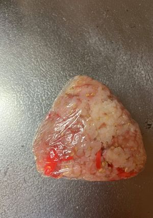 簡単コンビーフアレンジおにぎり-レシピのメイン写真