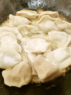 冷凍水餃子で焼き餃子-レシピのメイン写真