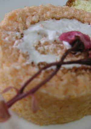 桜のロールケーキ-レシピのメイン写真