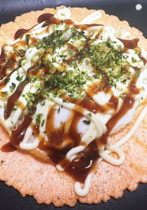 お祭り屋台！目玉焼き乗っけの卵せんべい-レシピのメイン写真