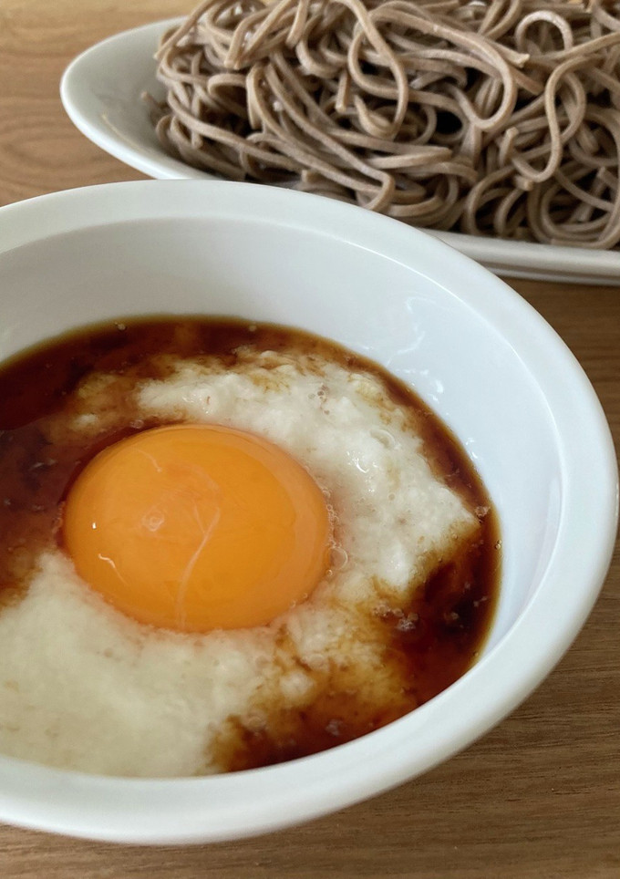 黄身が濃厚♪ 月見とろろ蕎麦-レシピのメイン写真