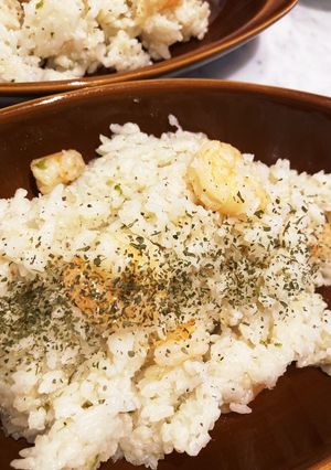 炊飯器におまかせエビピラフ-レシピのメイン写真