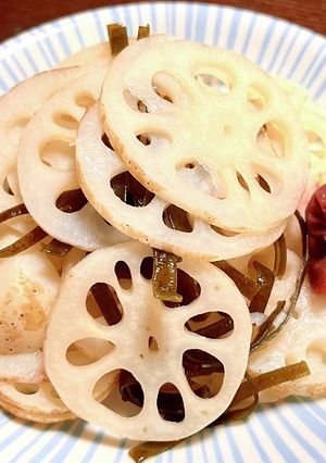 蓮根の梅煮〜乾燥と水滞による咳・痰に-レシピのメイン写真