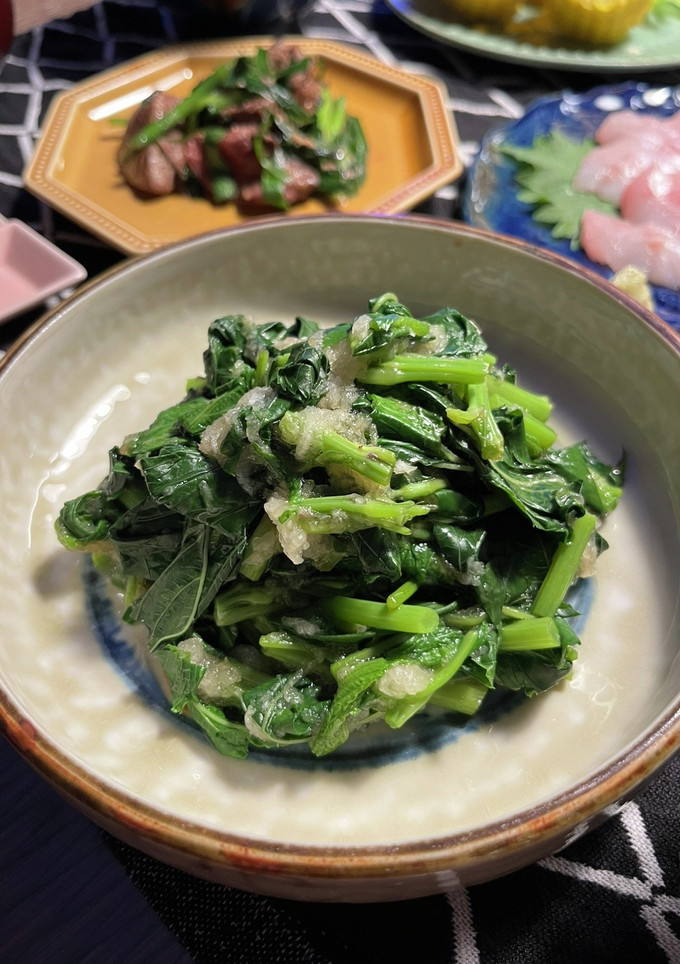 今が旬！モロヘイヤのみぞれ和え-レシピのメイン写真