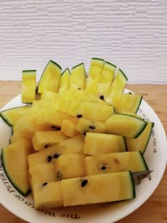 食べやすい汚れない!すいかの切り方-レシピのメイン写真