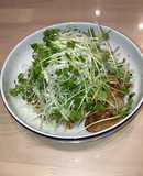 白髪ネギと豚肉の中華風サラダ？