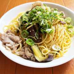 รูปของ お手軽なのか疑問符の残る豚バラ茄子パスタ