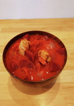 真っ赤なビーツのかんたん味噌汁-レシピのメイン写真
