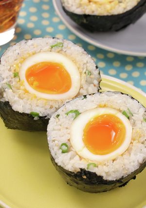 ボリューム満点!しらすの煮卵おにぎり-レシピのメイン写真