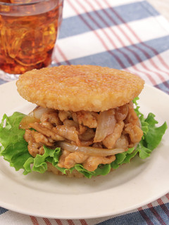 お店の味を再現！生姜焼きライスバーガー-レシピのメイン写真