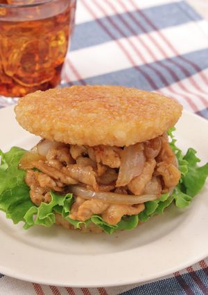 お店の味を再現！生姜焼きライスバーガー-レシピのメイン写真