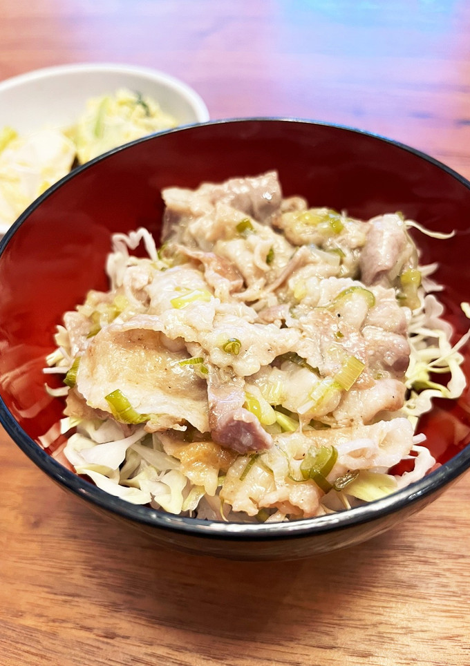 【簡単ご飯】がっつり☆ネギ塩豚丼-レシピのメイン写真