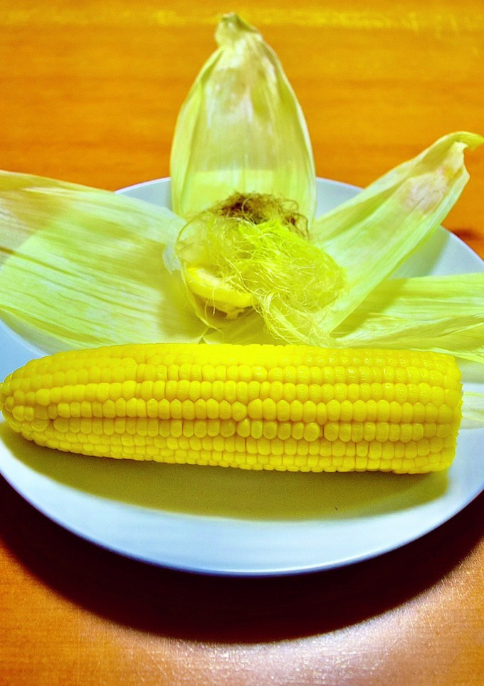 簡単とうもろこしの茹で方レンジするだけ-レシピのメイン写真