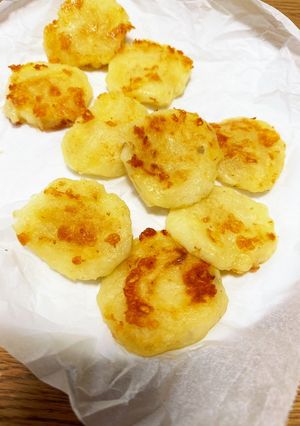 息子大絶賛！カリッもちっじゃがいもチーズ-レシピのメイン写真