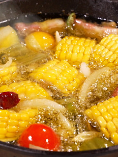 とうもろこしのアヒージョ【食遺産】-レシピのメイン写真