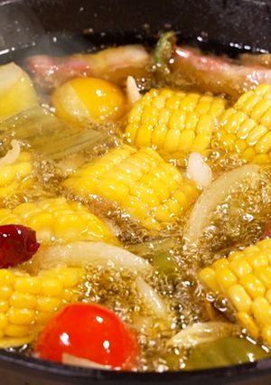とうもろこしのアヒージョ【食遺産】-レシピのメイン写真