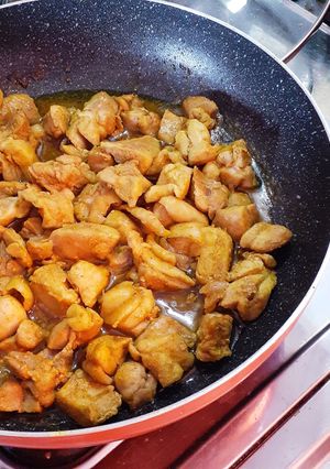 簡単★鶏もも肉の焼肉のたれカレー風味炒め-レシピのメイン写真