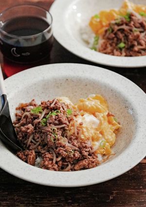 スタミナもやたま丼-レシピのメイン写真