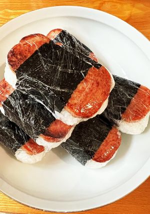 夏休みに大活躍！梅干し★スパムむすび-レシピのメイン写真