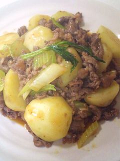 牛肉と✿新じゃがの✿こってり✿ピリ辛炒め-レシピのメイン写真