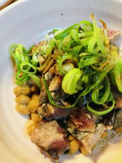 毎日の納豆●カツオのたたき添え-レシピのメイン写真