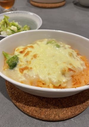 ハヤシライスの残りでトロけるドリア-レシピのメイン写真
