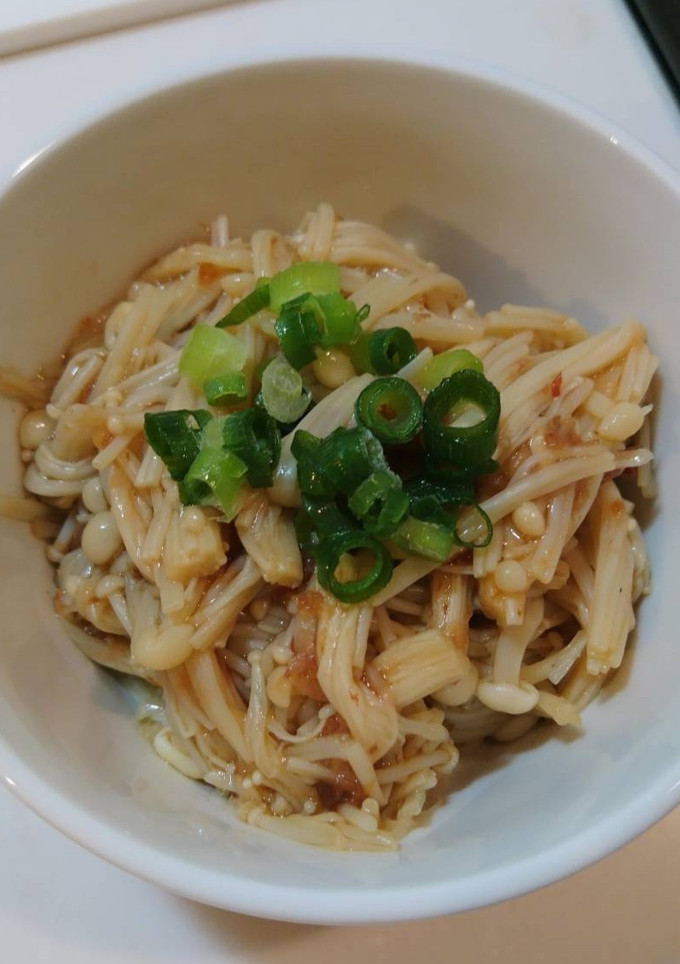 簡単！地味だが美味♪えのきの梅おかか和え-レシピのメイン写真