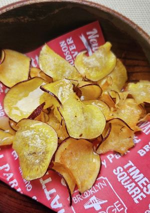 ヘルシーおやつ！蜂蜜がけさつまいもチップ-レシピのメイン写真