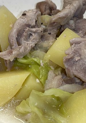 豚肉とじゃがいもの塩バター蒸し-レシピのメイン写真