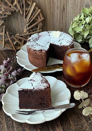 コーヒーに合うふわふわなガトーショコラ-レシピのメイン写真