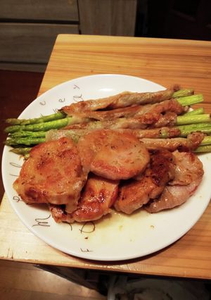 トマトとアスパラ肉巻き　-レシピのメイン写真