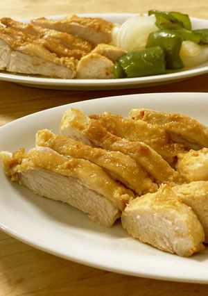 オーブンで簡単☆鶏むね肉のピリ辛漬け焼き-レシピのメイン写真