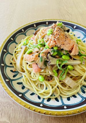 残り物の塩鮭で本格お手軽クリームパスタ-レシピのメイン写真