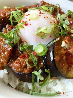 切るのは茄子だけ・超簡単!麻婆茄子丼-レシピのメイン写真