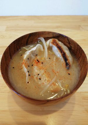 もやしと焼餃子のかんたん味噌汁-レシピのメイン写真