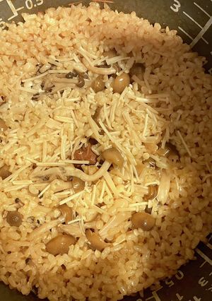 発芽玄米の炊き込みご飯(きのこと梅)-レシピのメイン写真