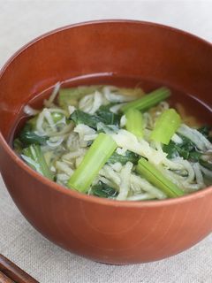 手軽で簡単!切り干し大根と小松菜の味噌汁-レシピのメイン写真