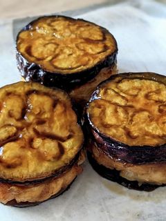 ヘルシーなすのつくねはさみ焼き♡-レシピのメイン写真