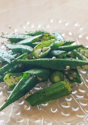 レンジ1分★オクラの赤しそふりかけ和え-レシピのメイン写真