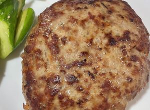 粗挽き牛肉と豚ひき肉の肉肉ハンバーグ-レシピのメイン写真