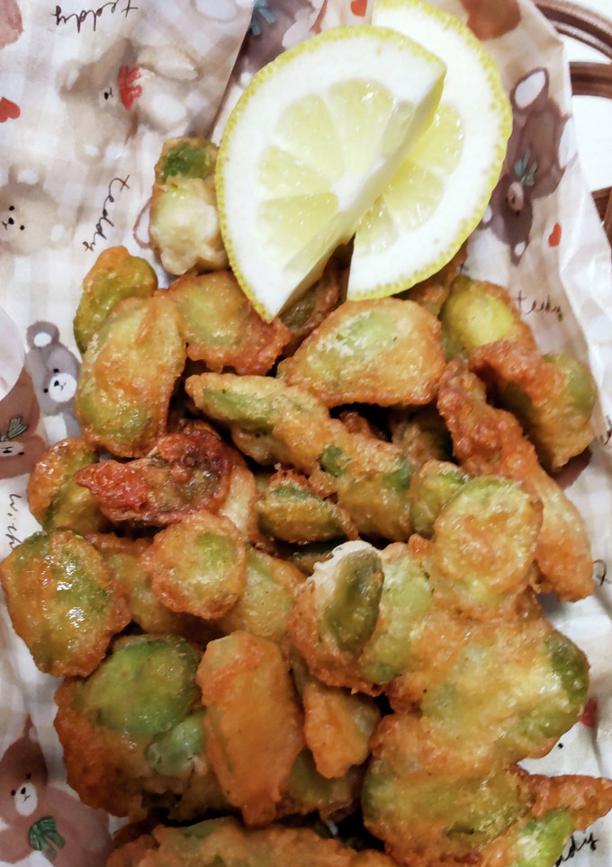 さやごと茹でる♪空豆の唐揚げ♡-レシピのメイン写真