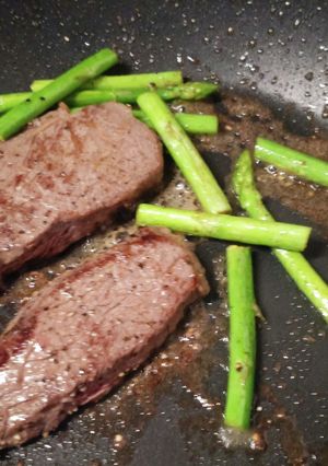 高級ステーキ肉とアスパラ★おもてなし用♡-レシピのメイン写真