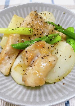 鶏じゃがの塩出汁ガリバタソテー-レシピのメイン写真
