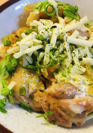 鶏もも肉のチーかけ親子丼-レシピのメイン写真