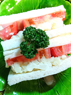 カリフラワーポテトサラダのサンドイッチ-レシピのメイン写真