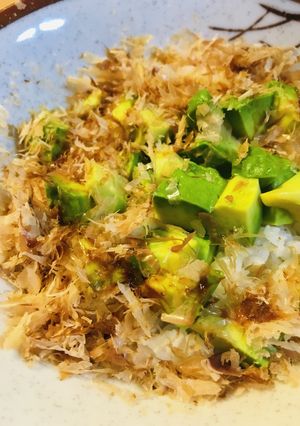 シンプル●アボカド&おかか丼-レシピのメイン写真
