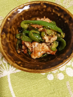 豚肉とピーマンローズマリー香る塩麹炒め-レシピのメイン写真