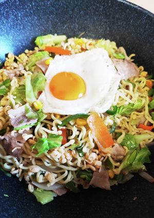 お昼の二人飯　塩焼きそば　inフライパン-レシピのメイン写真