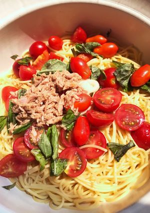 簡単！トマトとバジルの冷製パスタ-レシピのメイン写真