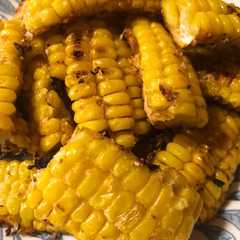 รูปของ 定番！焼きとうもろこしバター醤油